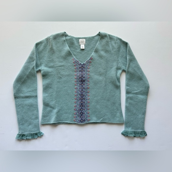 Garnet Hill Sweaters - "Garnet Hill" cozy sweater Embroidered wool V-neck with frilled sleeves size XS